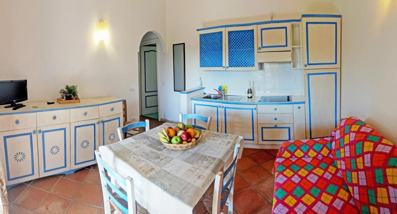 Appartamenti Residence Zodiaco Porto Pozzo Bagian luar foto