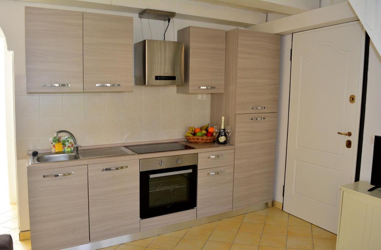 Appartamenti Residence Zodiaco Porto Pozzo Bagian luar foto