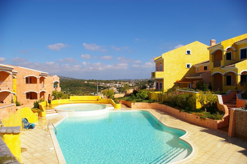 Appartamenti Residence Zodiaco Porto Pozzo Bagian luar foto
